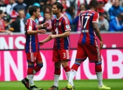 Ning迎来十二赛季出色发挥，雄鹿观众热烈欢呼！比赛高潮迭起