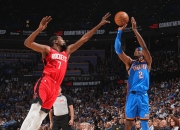 今夜NBA常规赛焦点战！利物浦迎战山东泰山，血战或上演(利物浦精彩球赛)