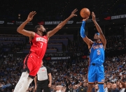 今夜NBA常规赛焦点战！利物浦迎战山东泰山，血战或上演(利物浦精彩球赛)